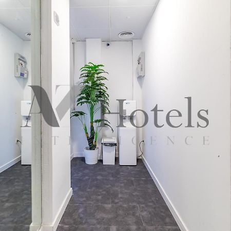 Ayz Ulises - Auto Check-In Property Μαδρίτη Εξωτερικό φωτογραφία